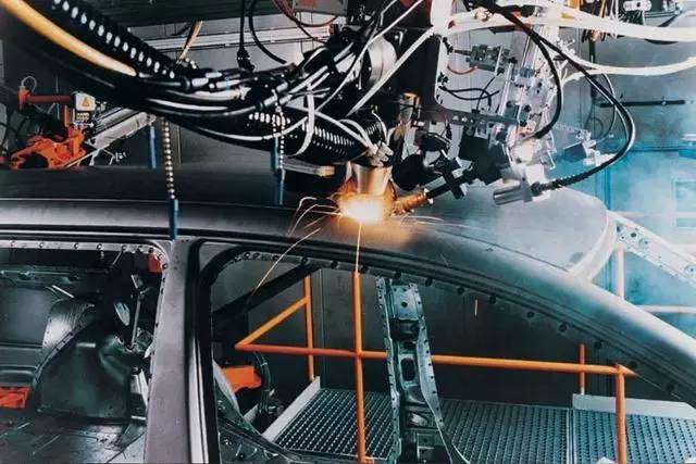 钣金加工中的激光焊接到底是什么？-半岛·官方站网页版登录入口-半岛online(中国)
